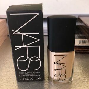 Nars foundation